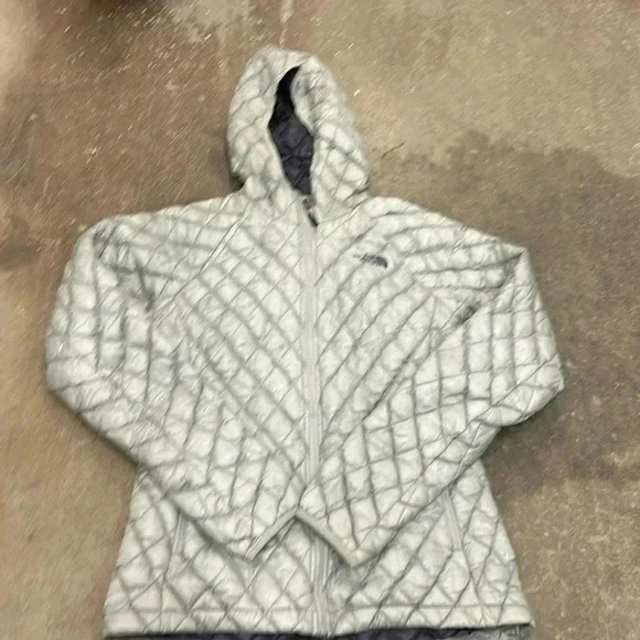 The  north face packable thermoball jacket - Picture 1 of 10